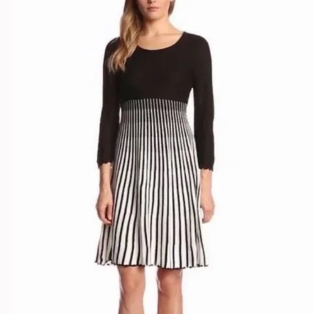 [Calvin Klein] Black and White Knit Dress